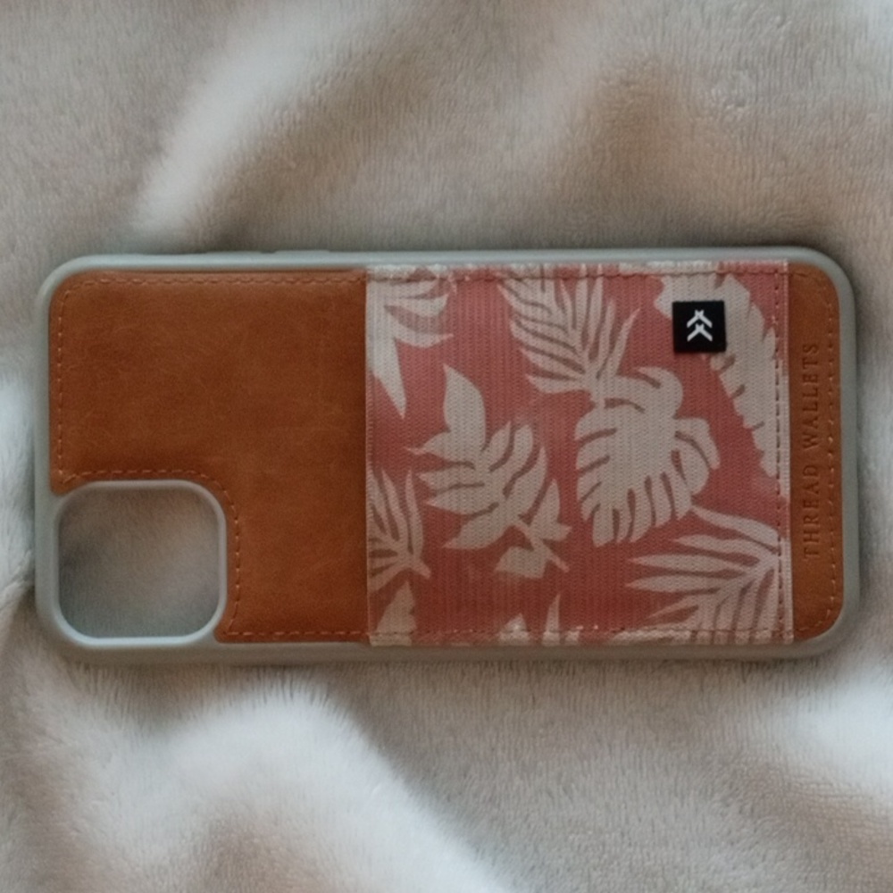Thread Wallets Case - Picture 1 of 9